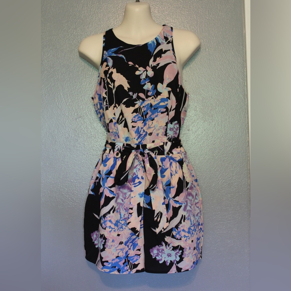 Yumi Kim Floral Belted Chelsea Romper Playsuit Size XS